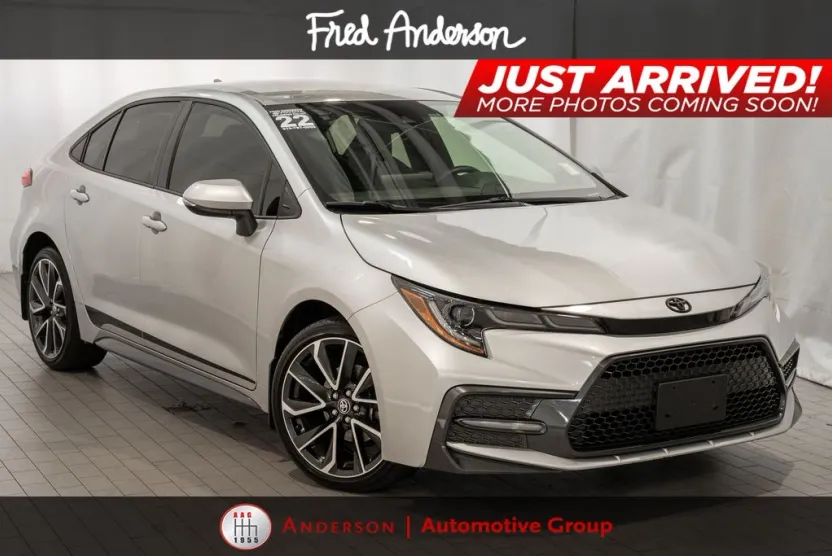 2022 Toyota Corolla SE photo 1