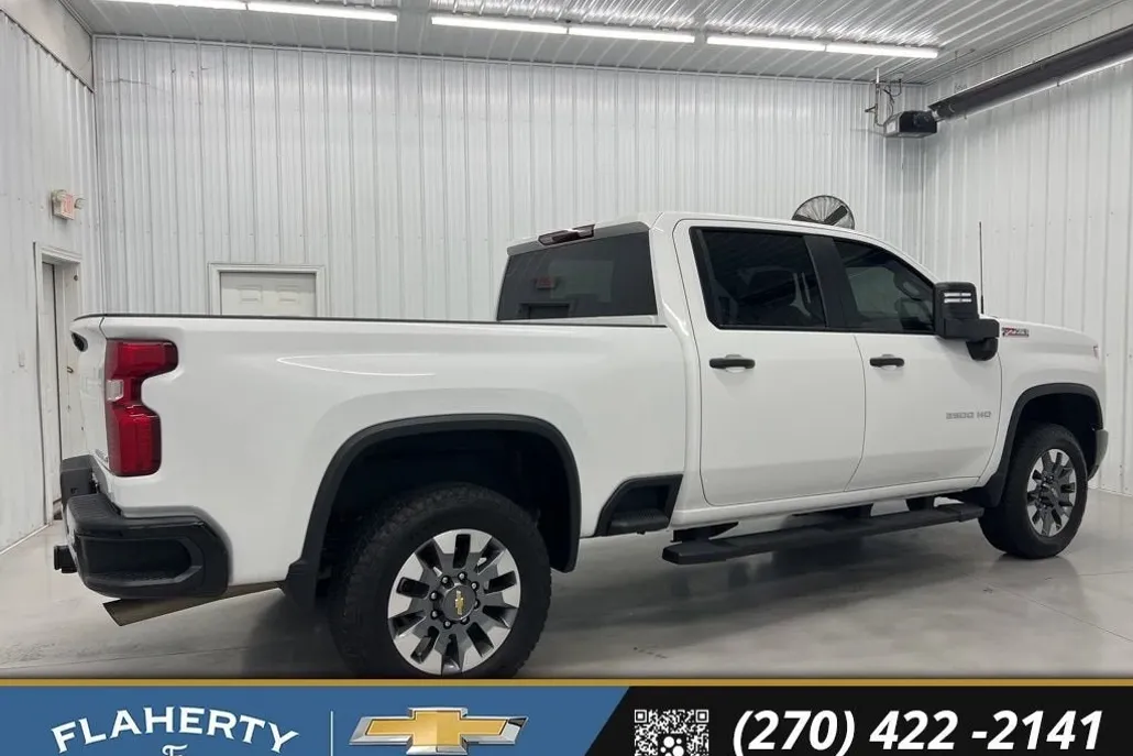 2024 Chevrolet Silverado 2500HD Custom photo 1