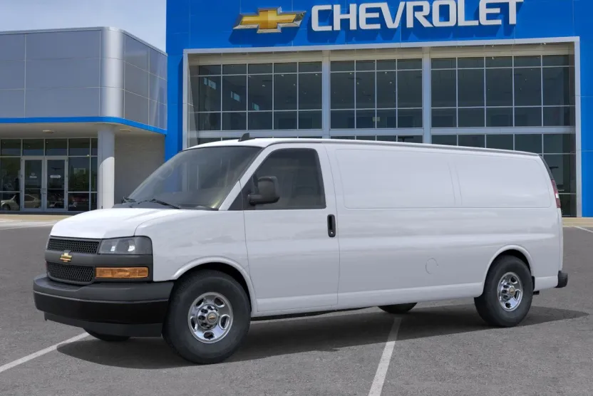 2025 Chevrolet Express Cargo 3500 photo 1