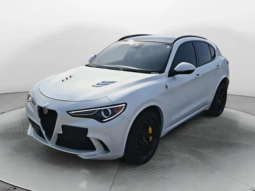 2019 Alfa Romeo Stelvio Quadrifoglio photo 1
