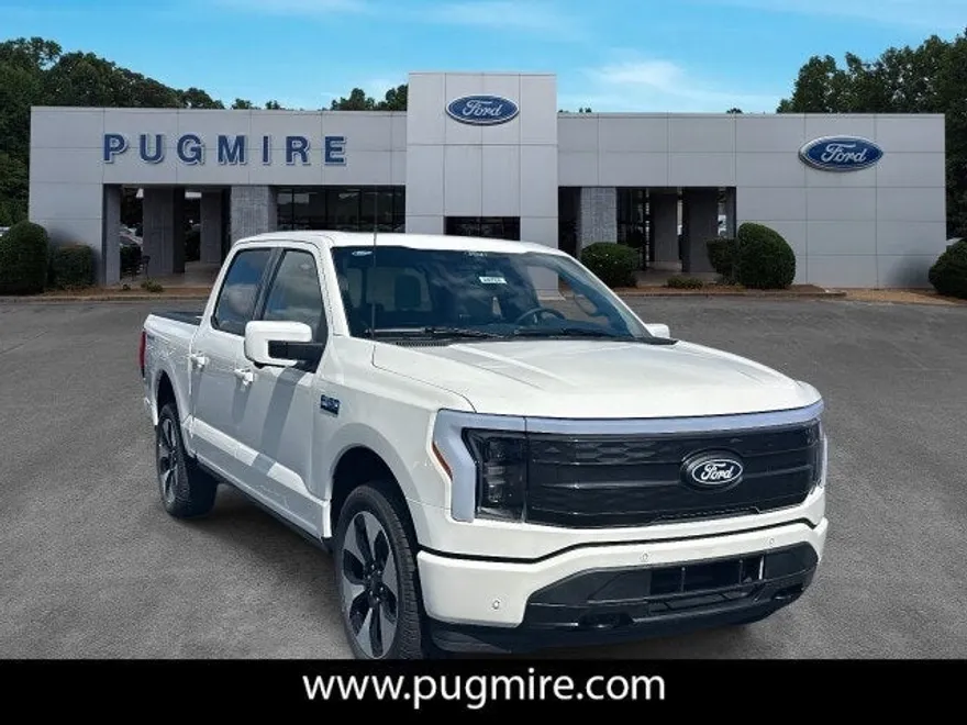 2025 Ford F-150 Lightning Platinum photo 1