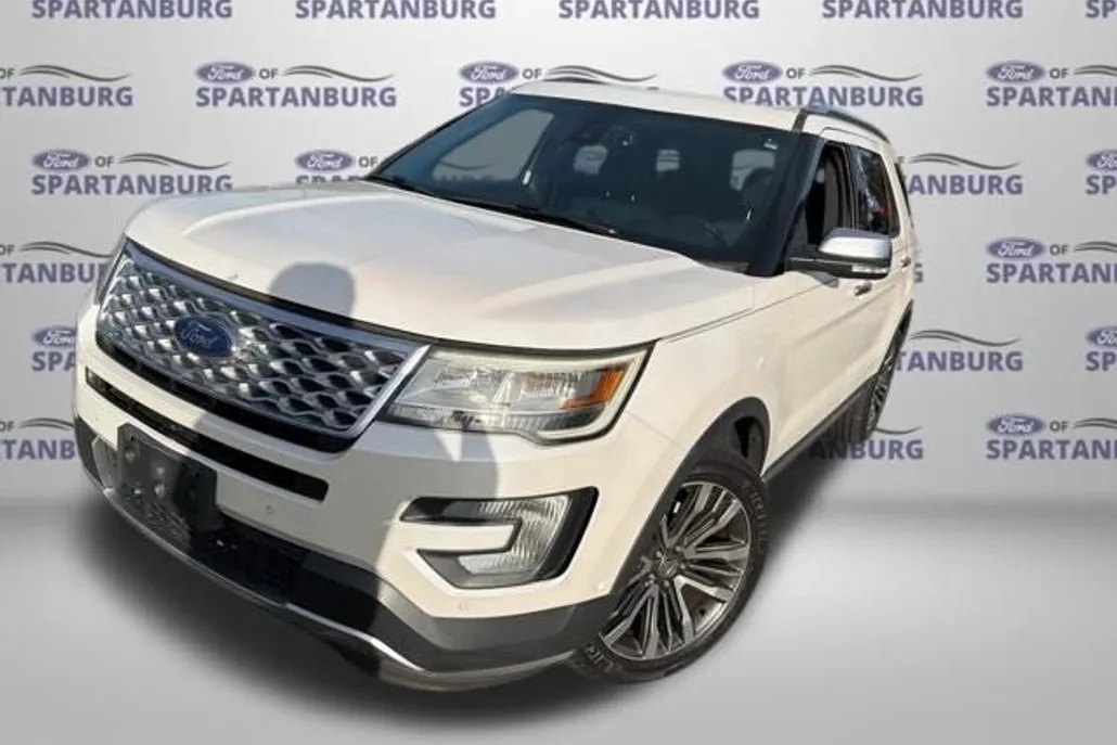 2017 Ford Explorer Platinum photo 1