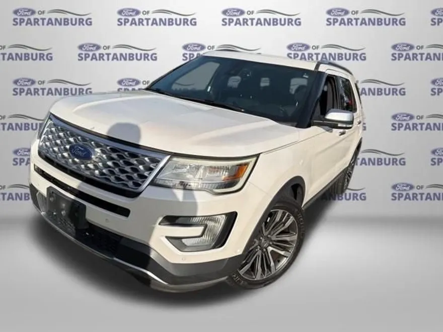 2017 Ford Explorer Platinum photo 1