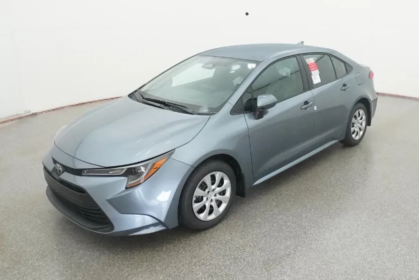 2026 Toyota Corolla LE photo 1