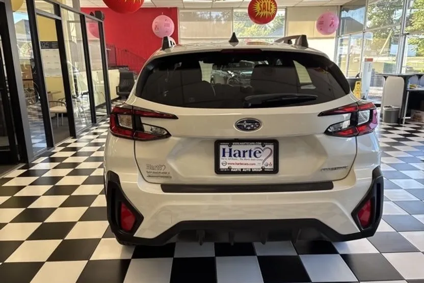 2024 Subaru Crosstrek Premium photo 1