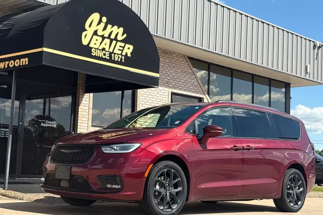 2021 Chrysler Pacifica Limited photo 1