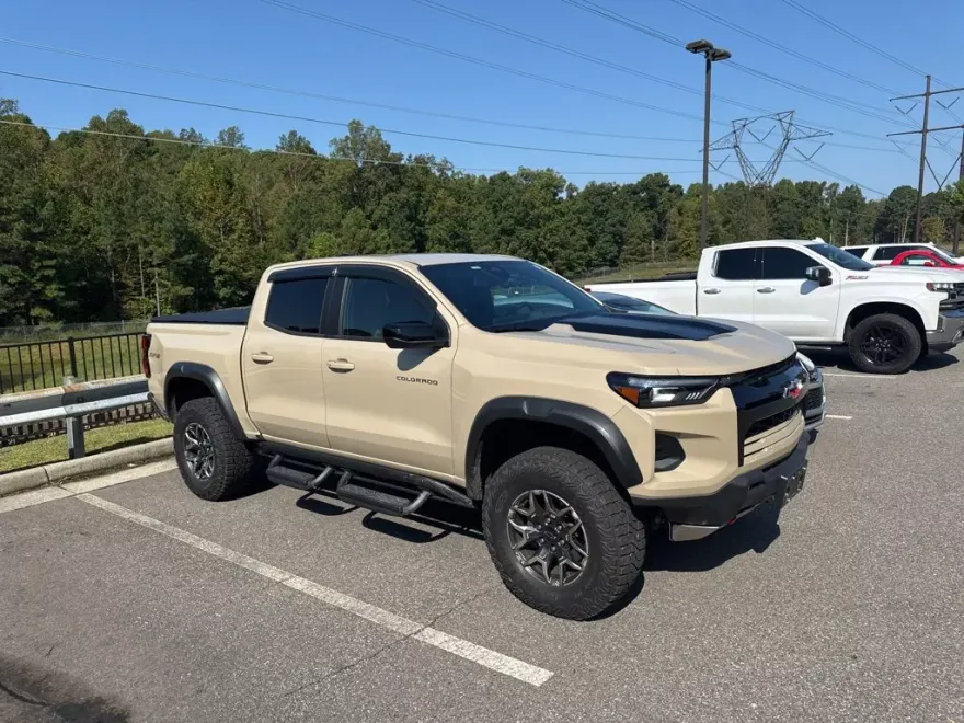 2024 Chevrolet Colorado ZR2 photo 1