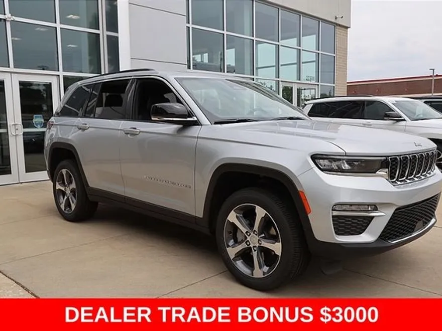 2025 Jeep Grand Cherokee Limited photo 1