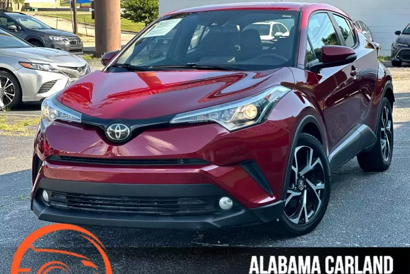 2018 Toyota C-HR XLE Premium photo 1