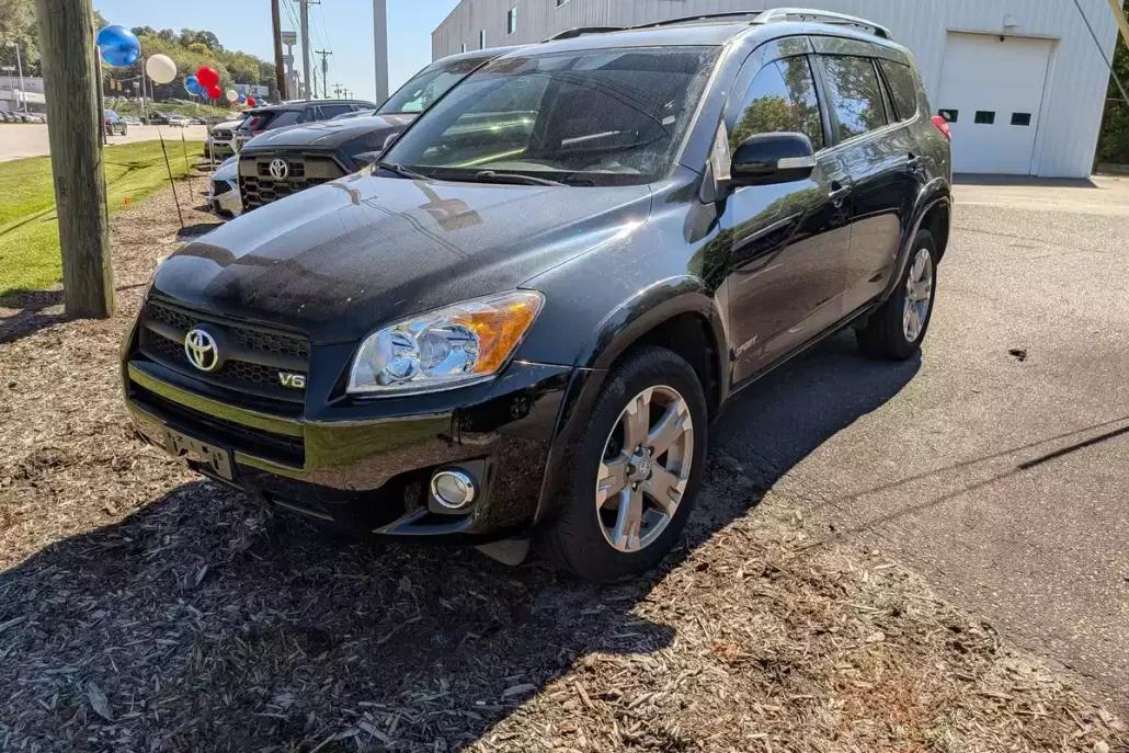 2010 Toyota RAV4 Sport photo 1