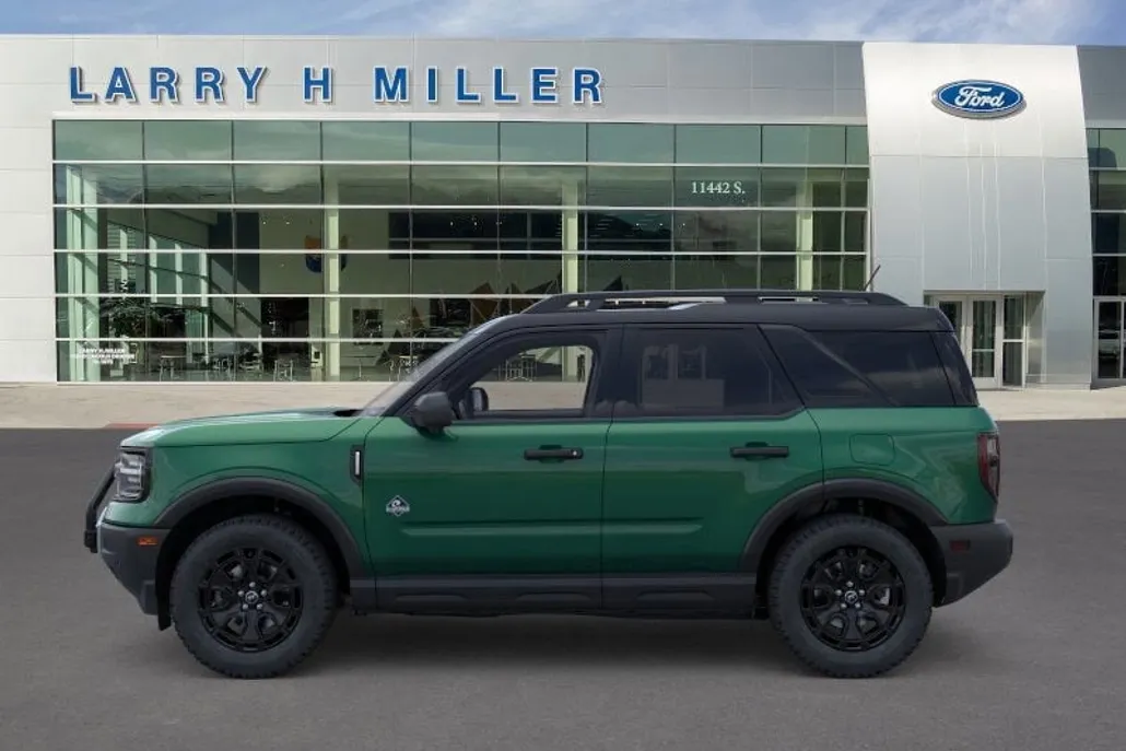 2025 Ford Bronco Sport Outer Banks photo 1