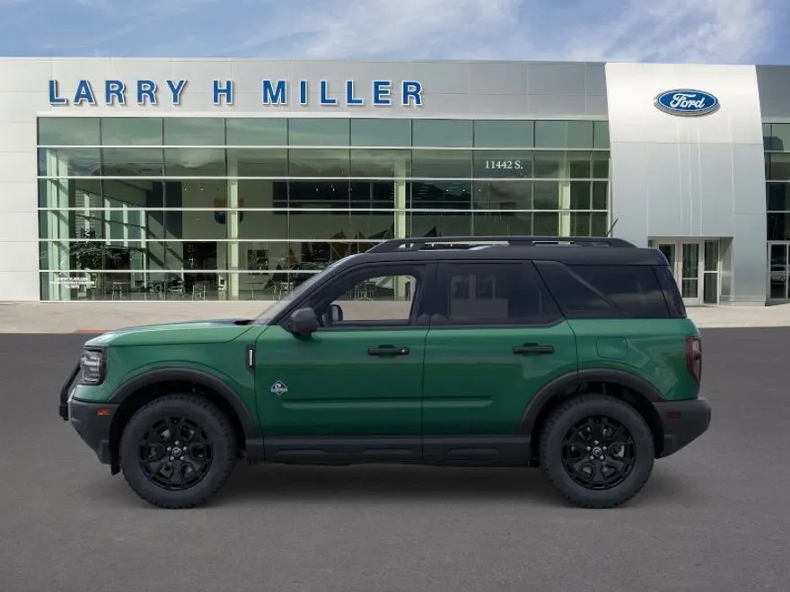 2025 Ford Bronco Sport Outer Banks photo 1