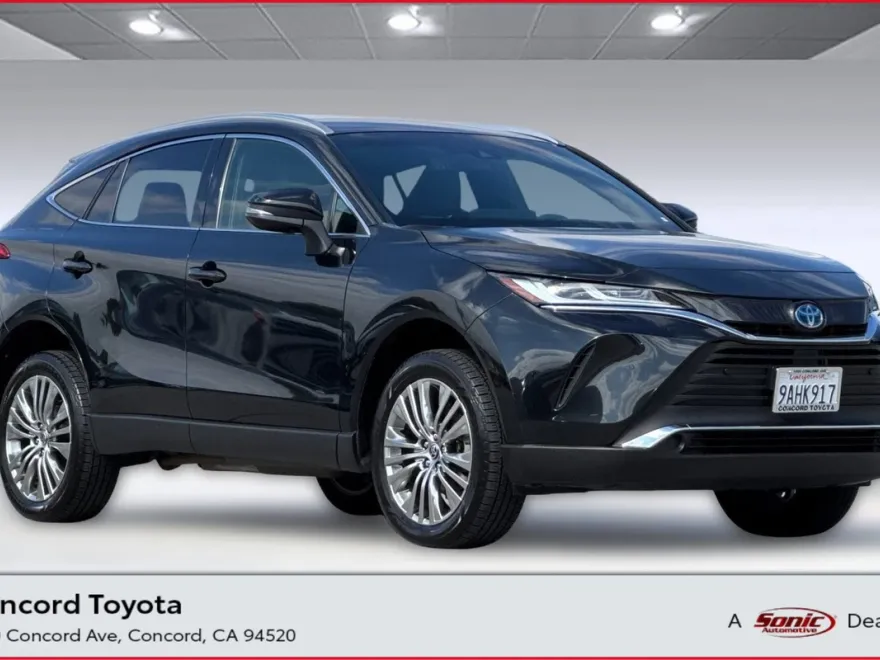 2022 Toyota Venza XLE photo 1