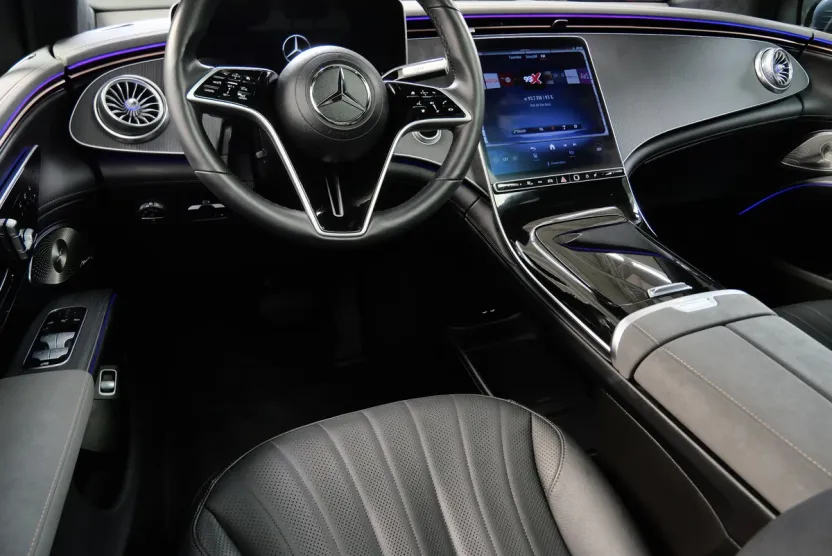 2023 Mercedes Benz EQS SUV 450 4MATIC photo 1
