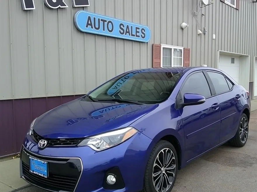 2016 Toyota Corolla Plus photo 1