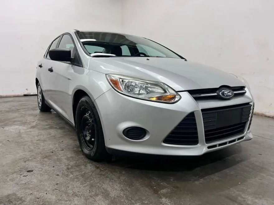 2013 Ford Focus Sedan photo 1