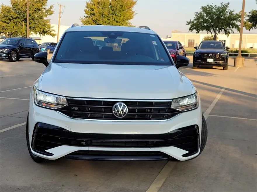 2023 Volkswagen Tiguan SE R-Line Black photo 1