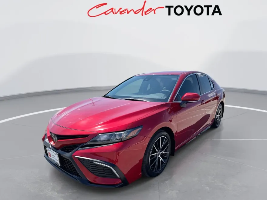 2023 Toyota Camry SE photo 1