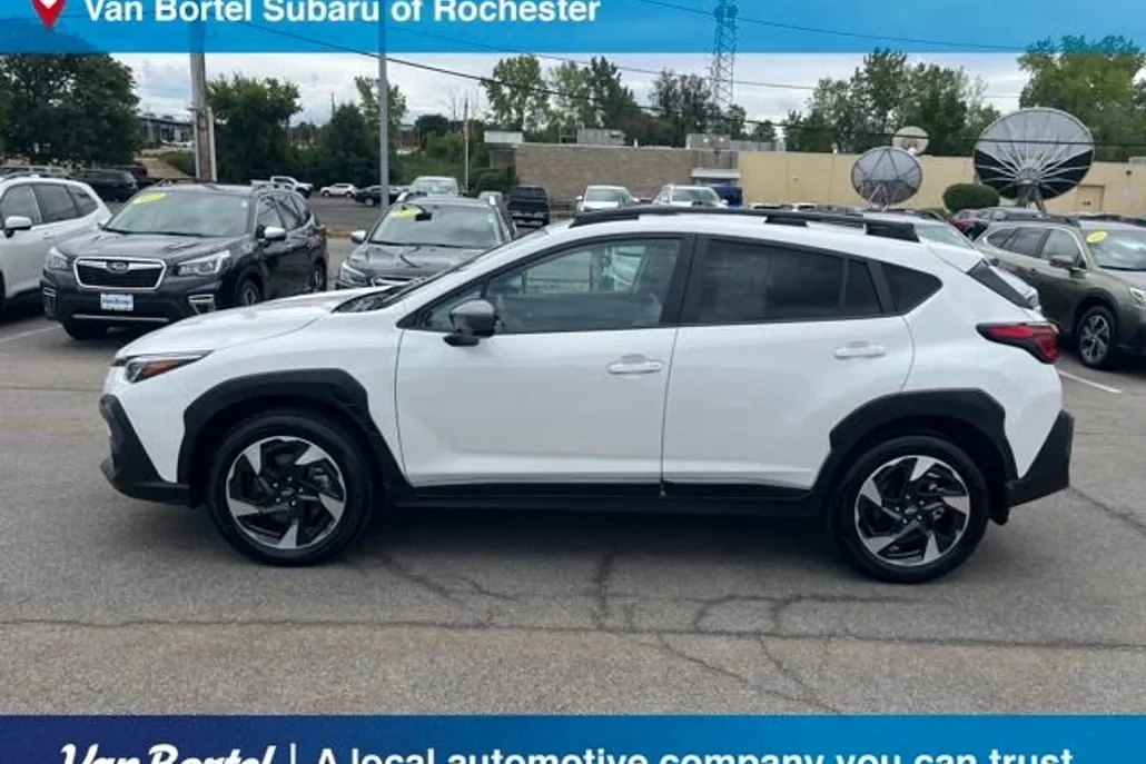 2024 Subaru Crosstrek Limited photo 1