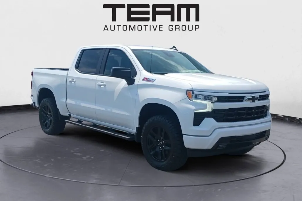 2025 Chevrolet Silverado 1500 RST photo 1