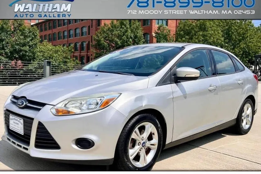 2013 Ford Focus Sedan photo 1