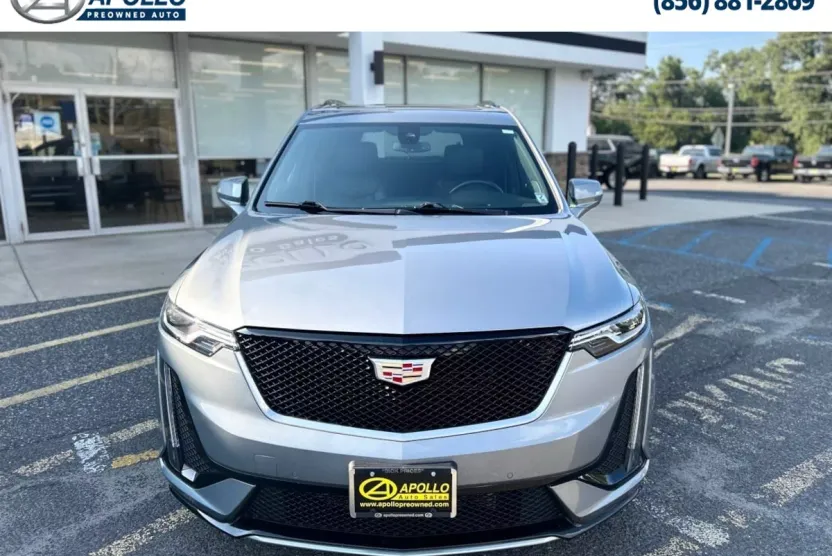 2024 Cadillac XT6 Sport photo 1