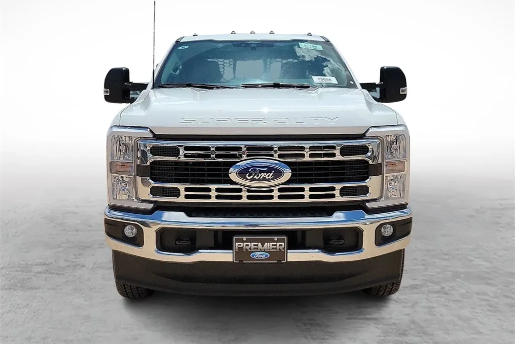 2024 Ford F-350 photo 1