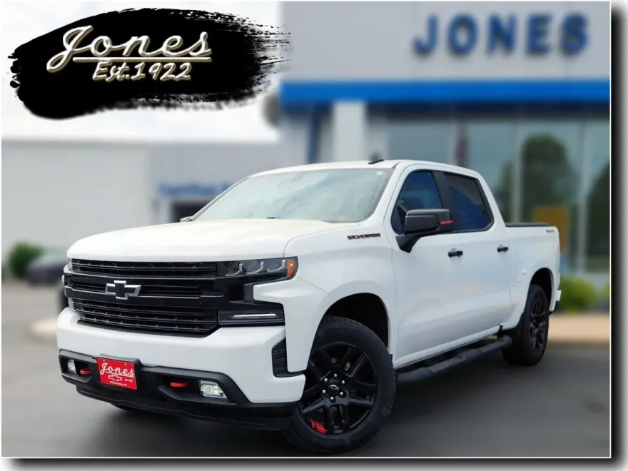 2022 Chevrolet Silverado RST photo 1