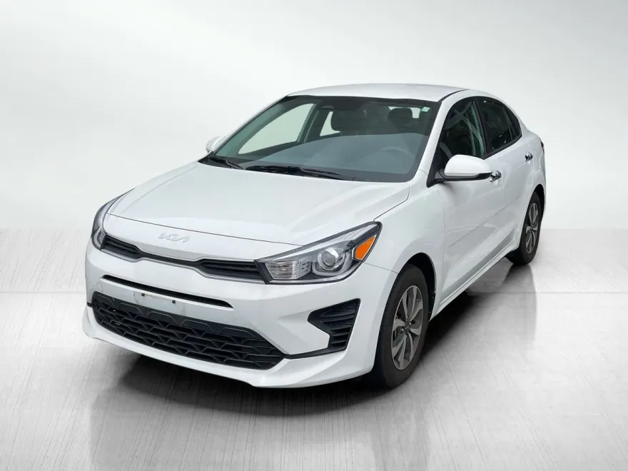 2022 Kia Rio S photo 1