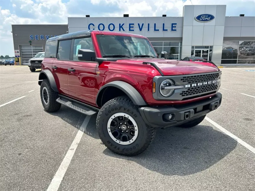 2025 Ford Bronco Badlands photo 1