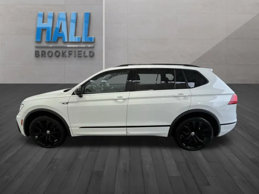 2021 Volkswagen Tiguan SE R-Line Black photo 1