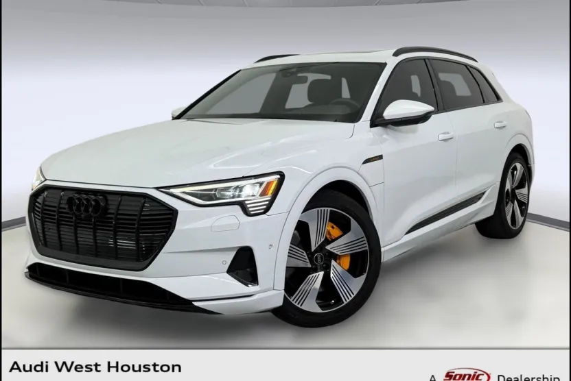 2023 Audi e-tron Premium Plus photo 1
