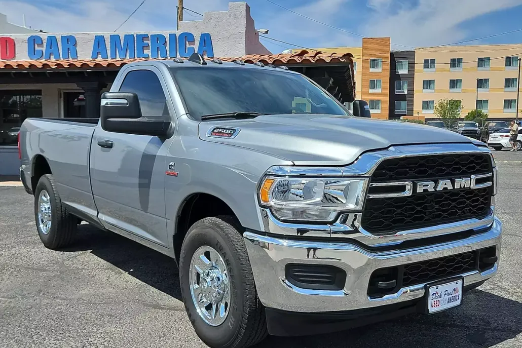 2023 Ram 2500 Tradesman photo 1