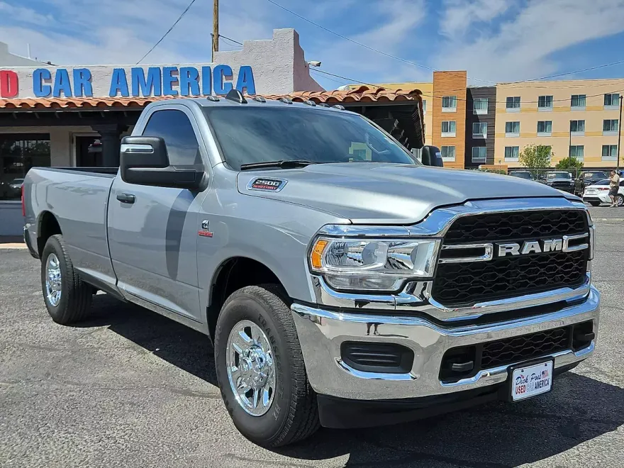 2023 Ram 2500 Tradesman photo 1
