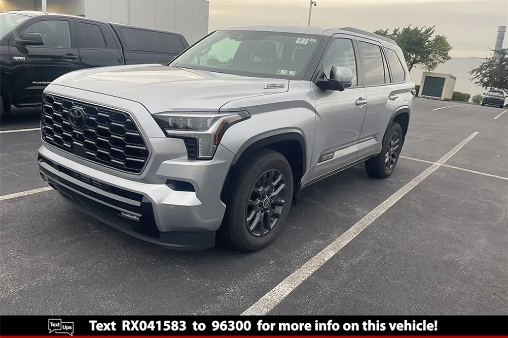 2024 Toyota Sequoia Platinum photo 1