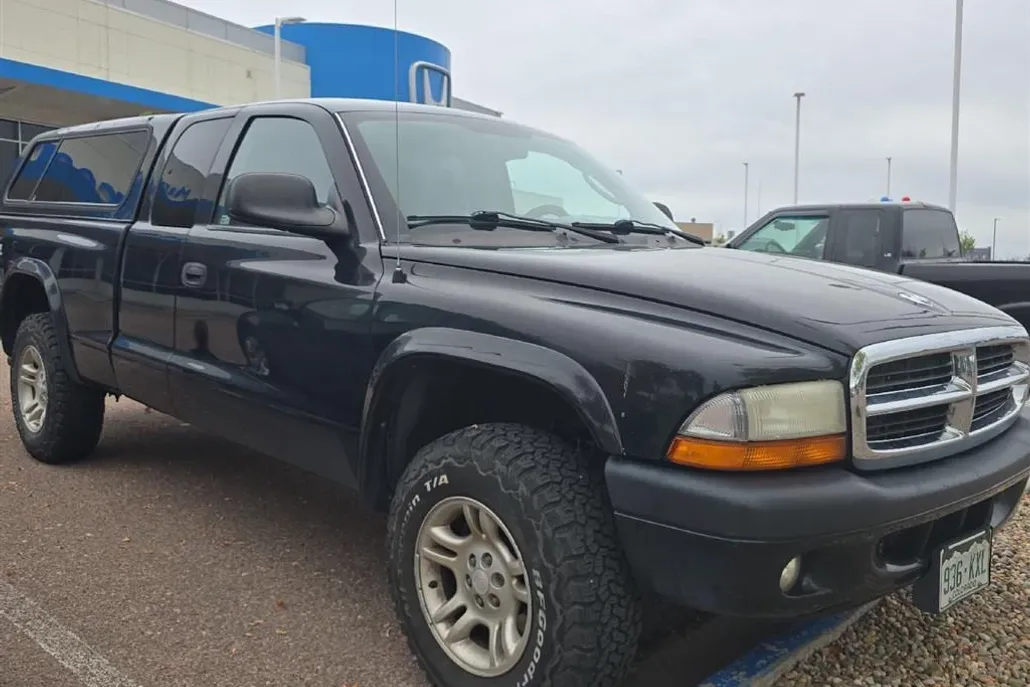 2004 Dodge Dakota Sport photo 1