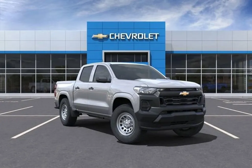 2025 Chevrolet Colorado LT photo 1