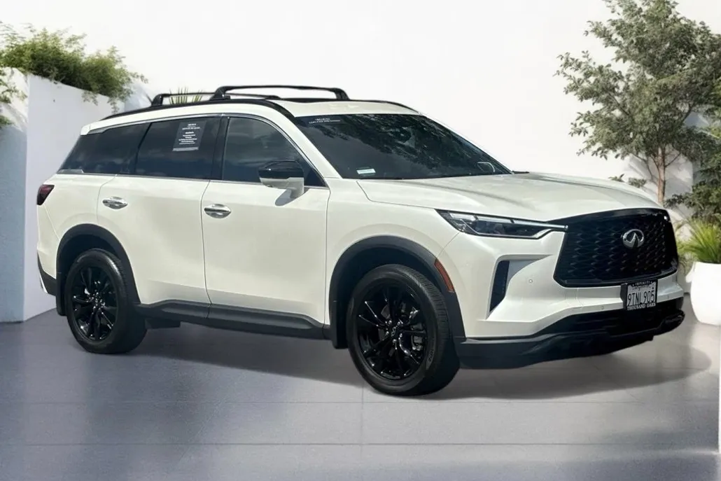 2025 Infiniti QX60 Luxe photo 1