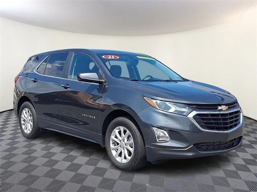 2021 Chevrolet Equinox LT photo 1