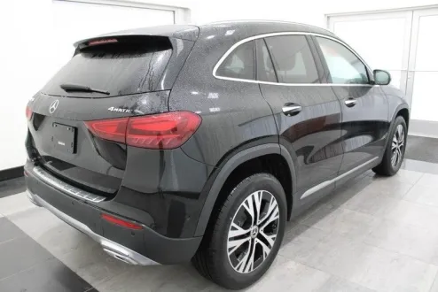2025 Mercedes Benz GLA 250 4MATIC photo 2