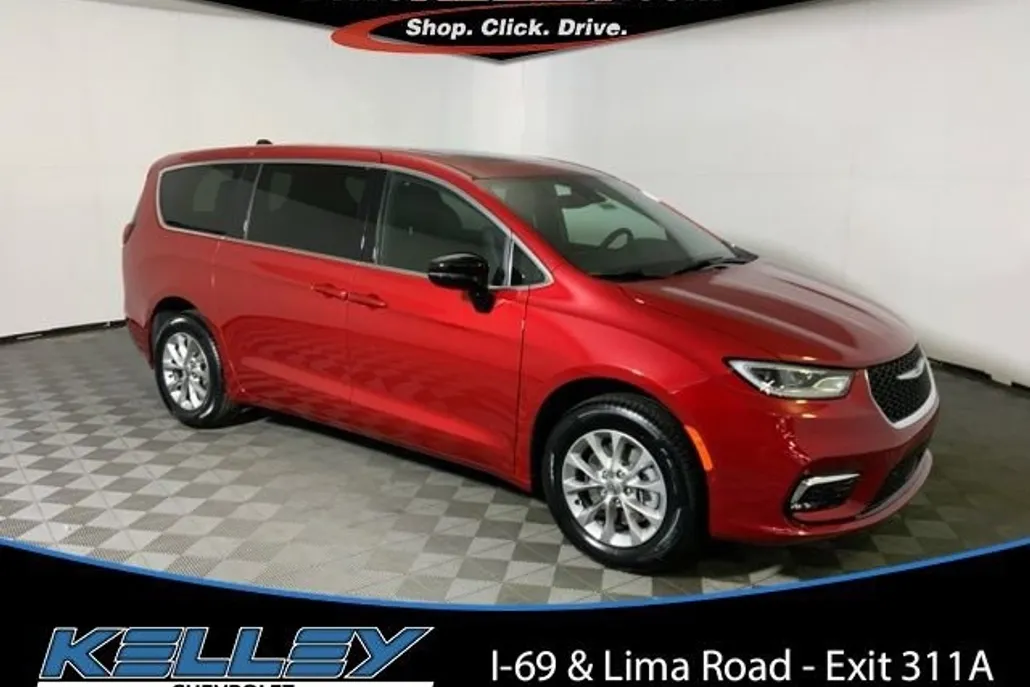 2025 Chrysler Pacifica photo 1