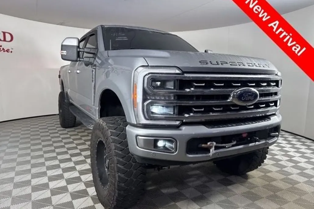 2023 Ford F-350 photo 1