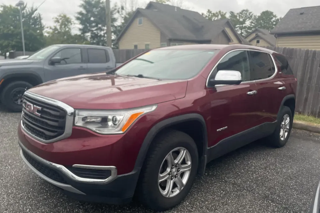 2017 Gmc Acadia SLE photo 1