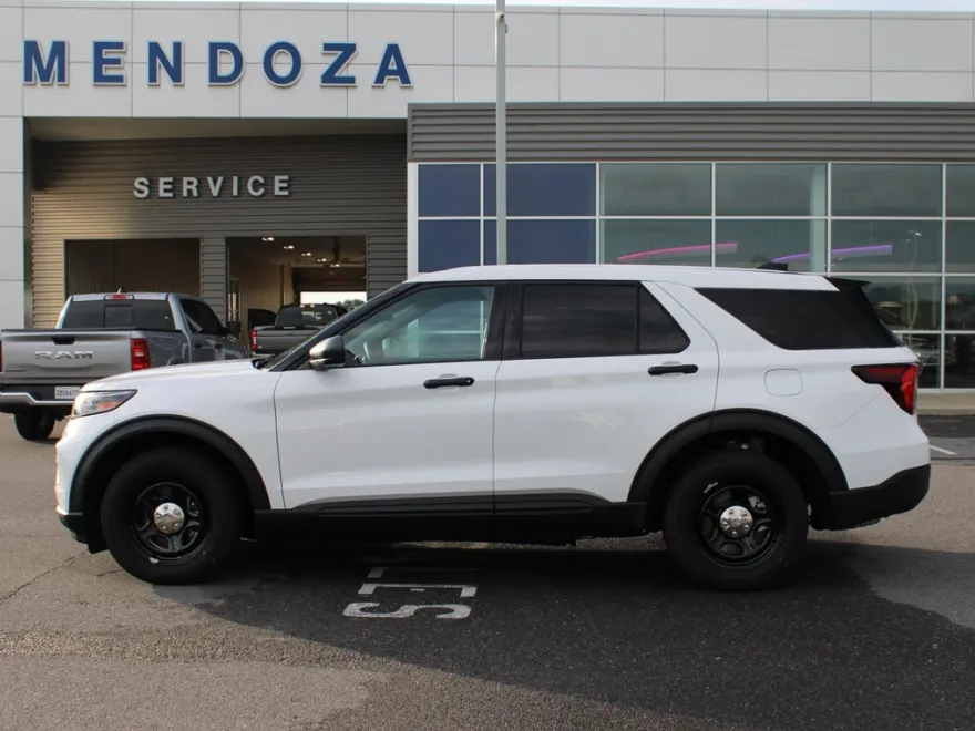 2025 Ford Explorer photo 1
