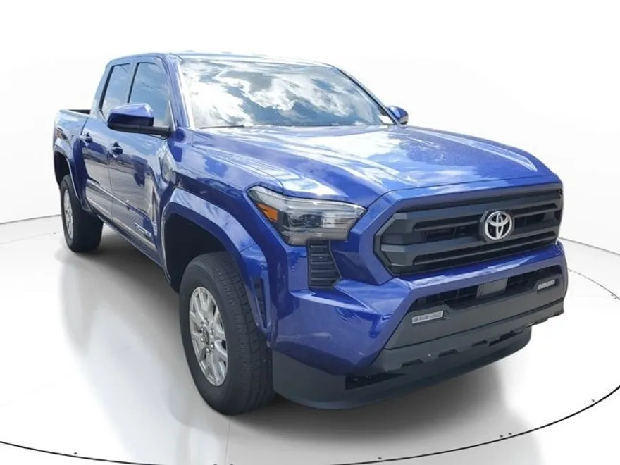 2025 Toyota Tacoma SR5 photo 1