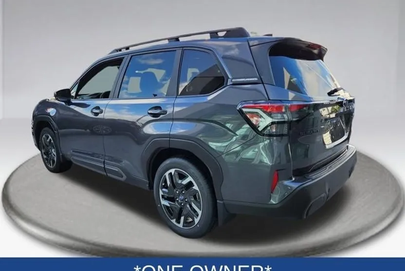 2025 Subaru Forester Limited photo 1