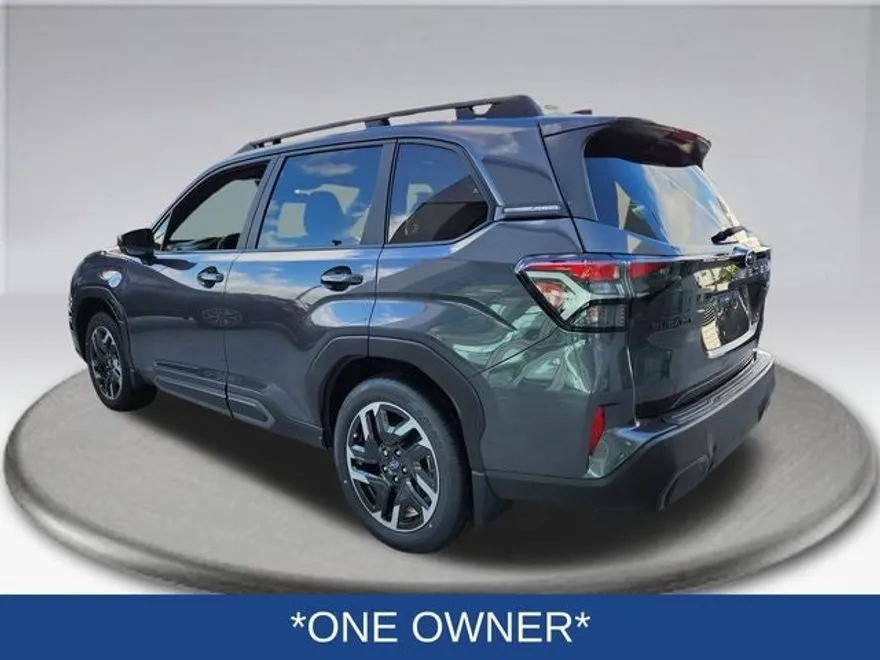 2025 Subaru Forester Limited photo 1
