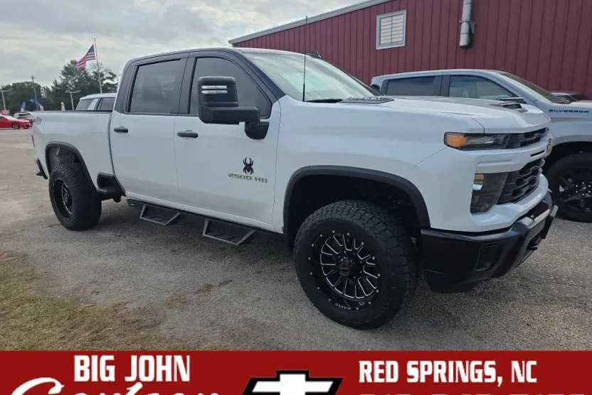 2024 Chevrolet Silverado 2500HD Custom photo 1