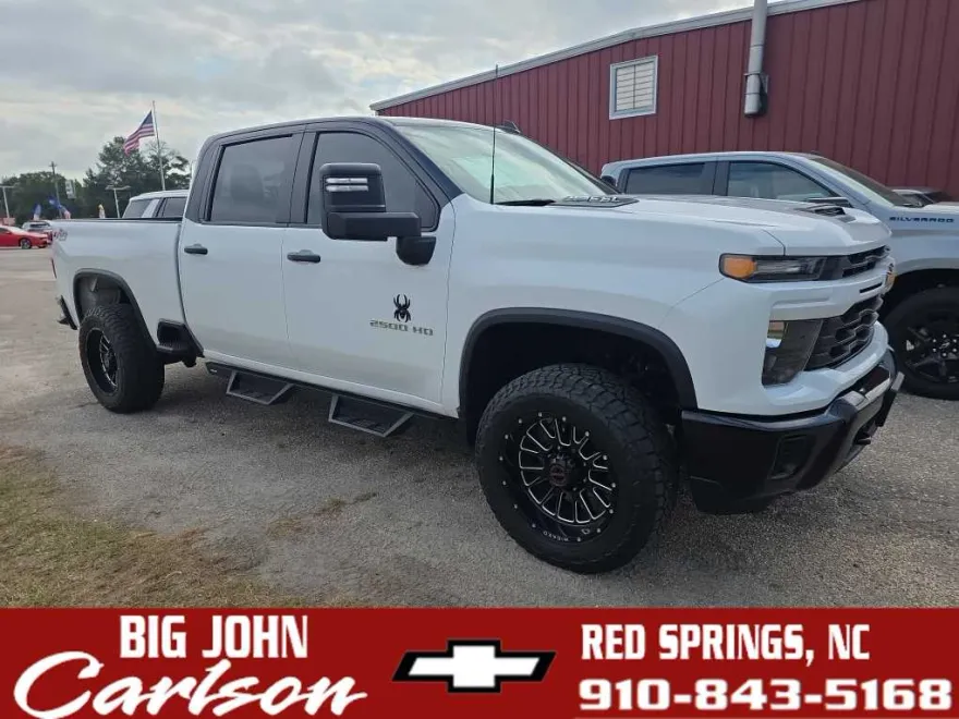 2024 Chevrolet Silverado 2500HD Custom photo 1