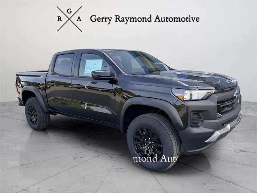 2026 Chevrolet Colorado Trail Boss photo 1